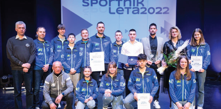 Najboljši kolektiv leta še naprej predan delu z mladimi